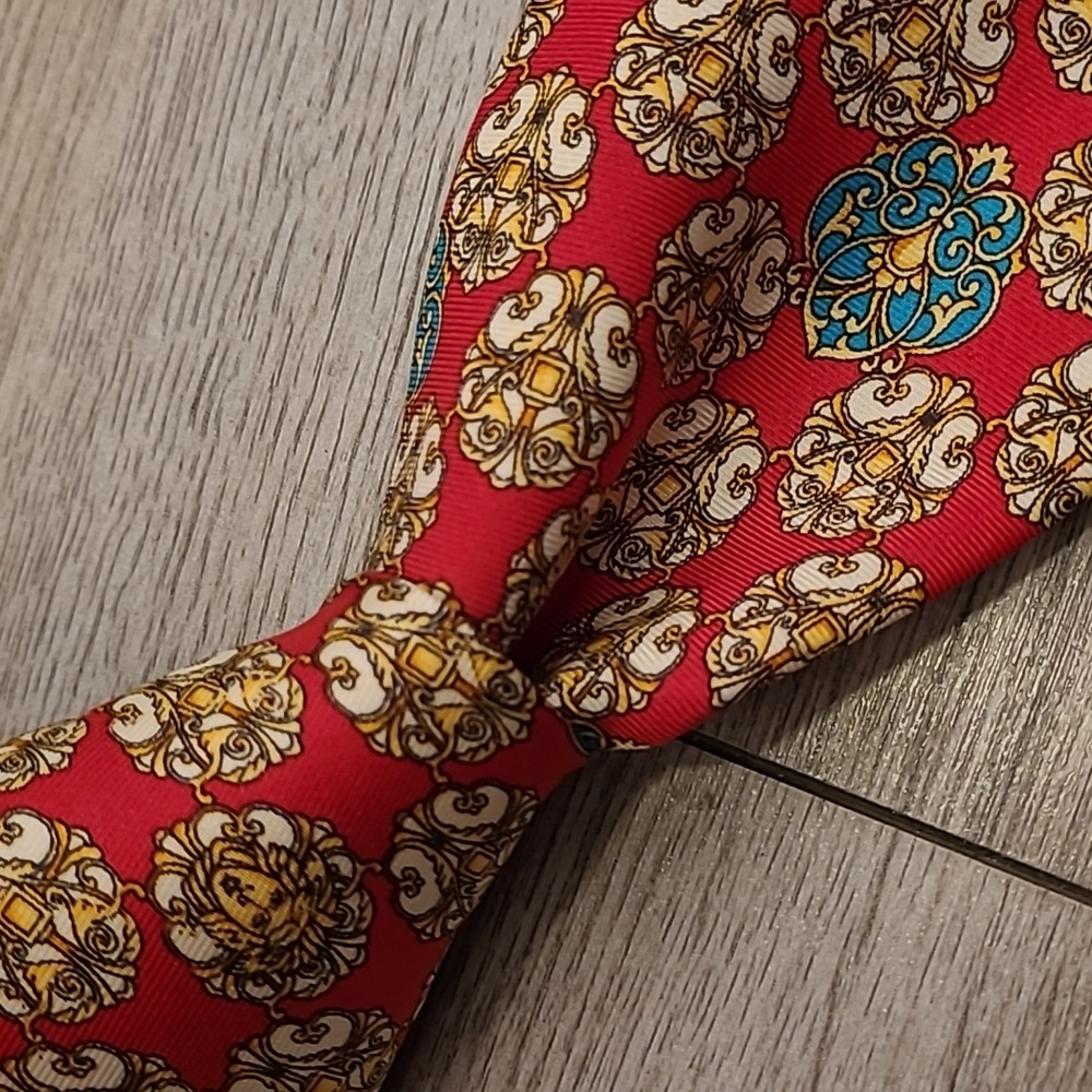 GIANNI VERSACE Spain Medusa Head Red‎ Gold Baroque Abstract Silk Tie VTG RARE